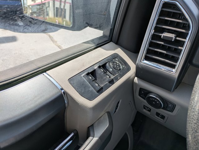 Used 2016 Ford F150 XLT w/ Equipment Group 302A Luxury image 15