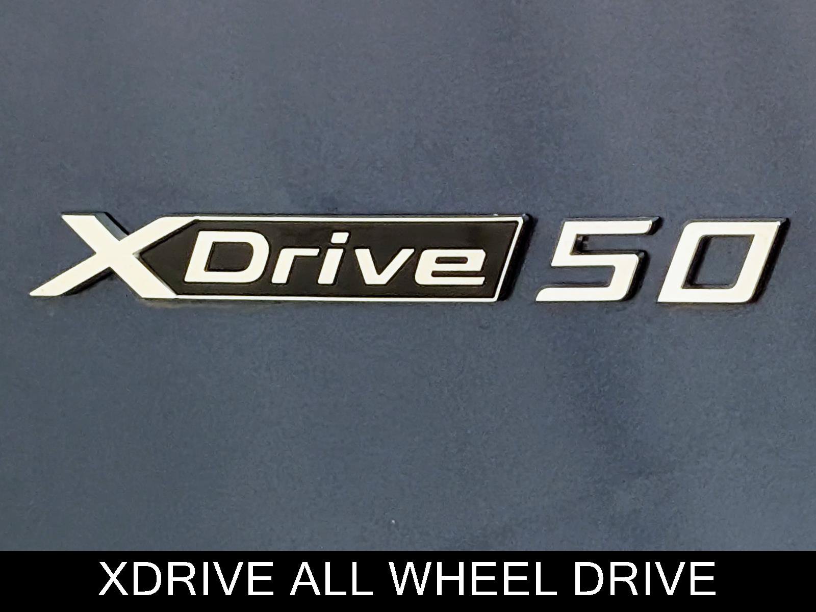 Used 2024 BMW iX xDrive50 w/ Premium Package AWD/4WD image 11