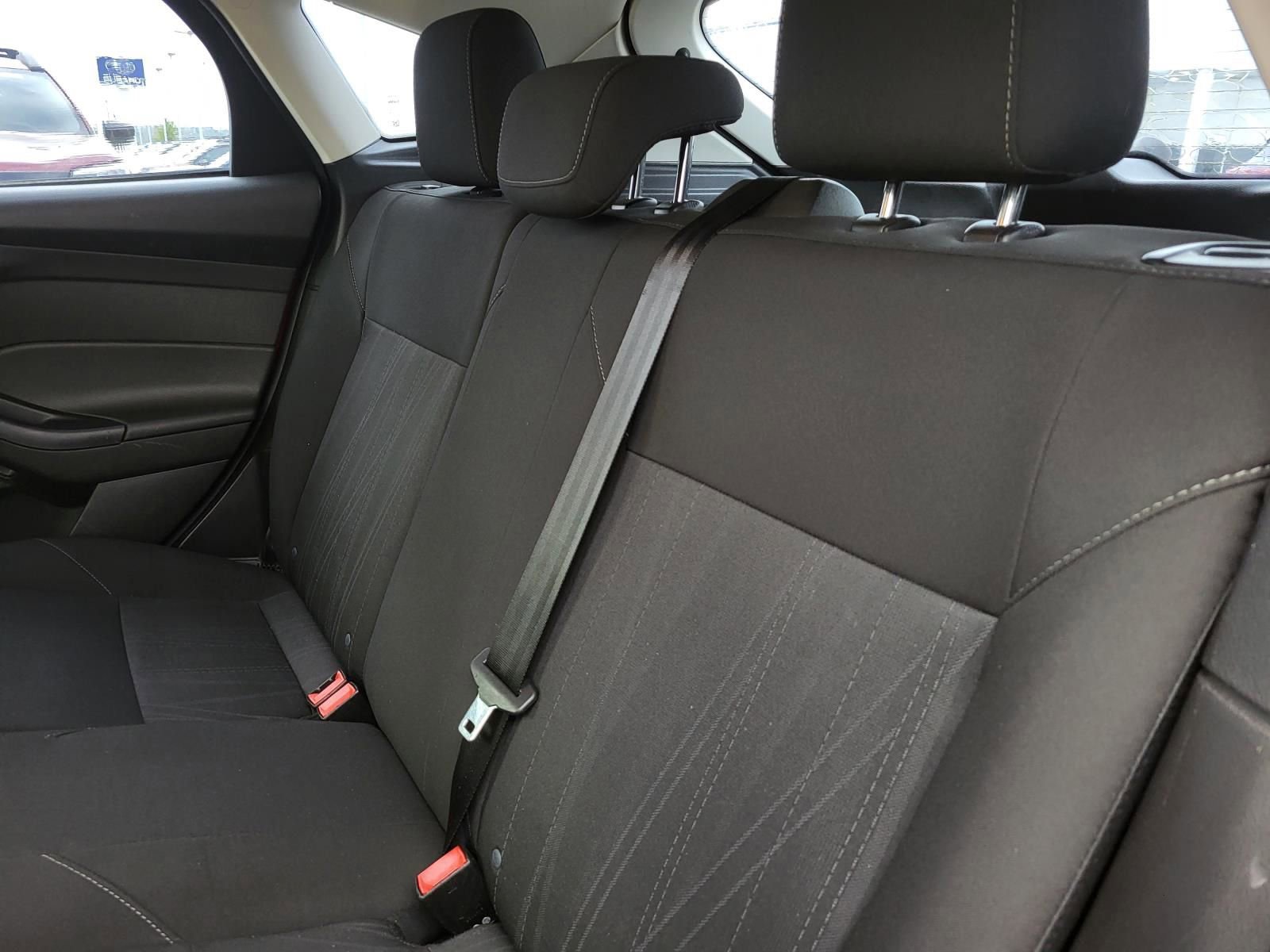 Used 2016 Ford Focus SE image 13