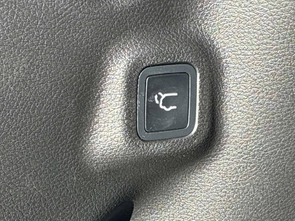 New 2026 Jeep Compass Limited image 6