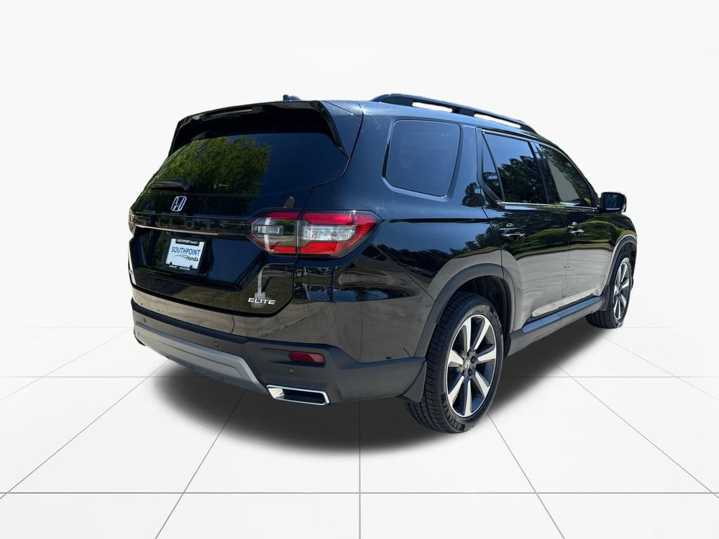 Used 2023 Honda Pilot Elite image 8