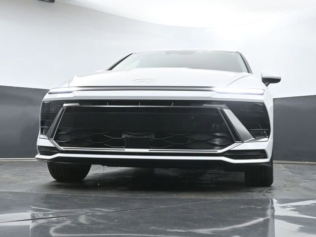 Used 2025 Hyundai Sonata SEL FWD image 29