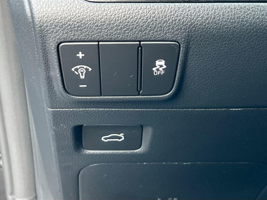 Used 2025 Kia K5 EX image 18