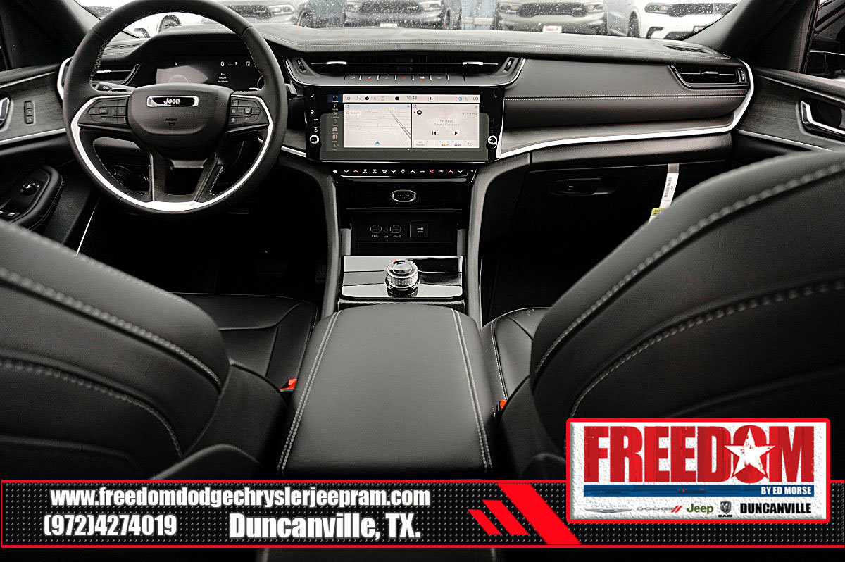 New 2026 Jeep Grand Cherokee Limited w/ Limited Altitude Package RWD image 11