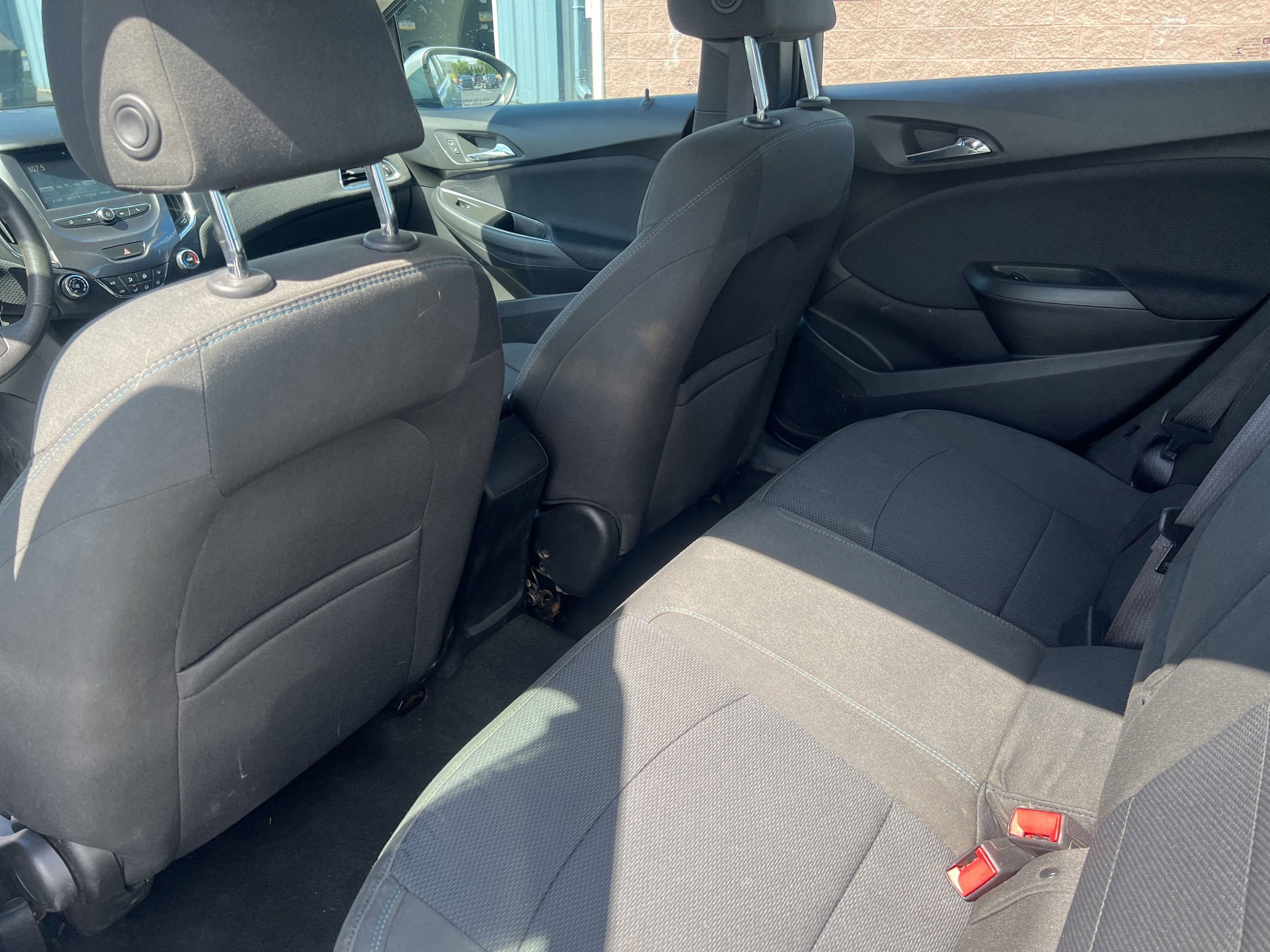 Used 2016 Chevrolet Cruze LT FWD image 18