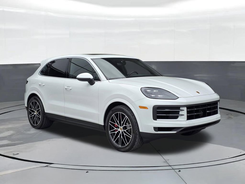 Certified 2024 Porsche Cayenne S image 6