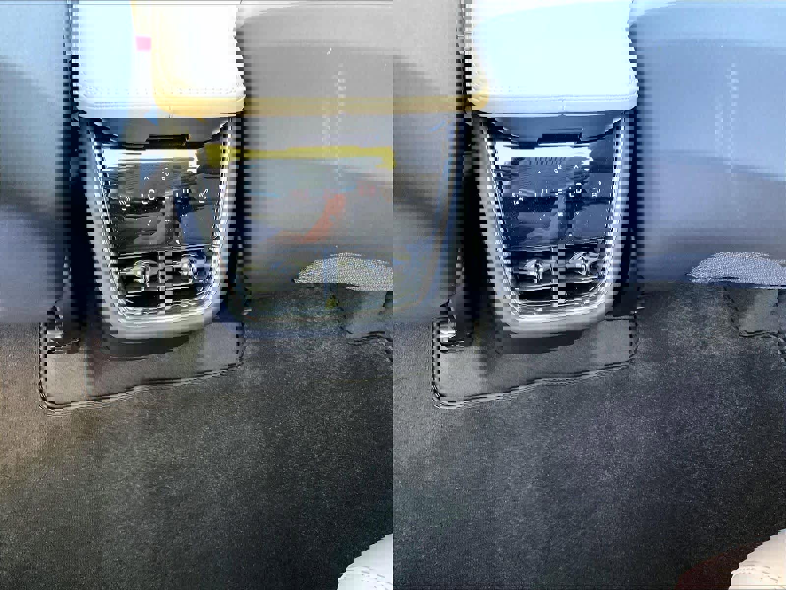 New 2026 Volvo EX90 Plus image 16