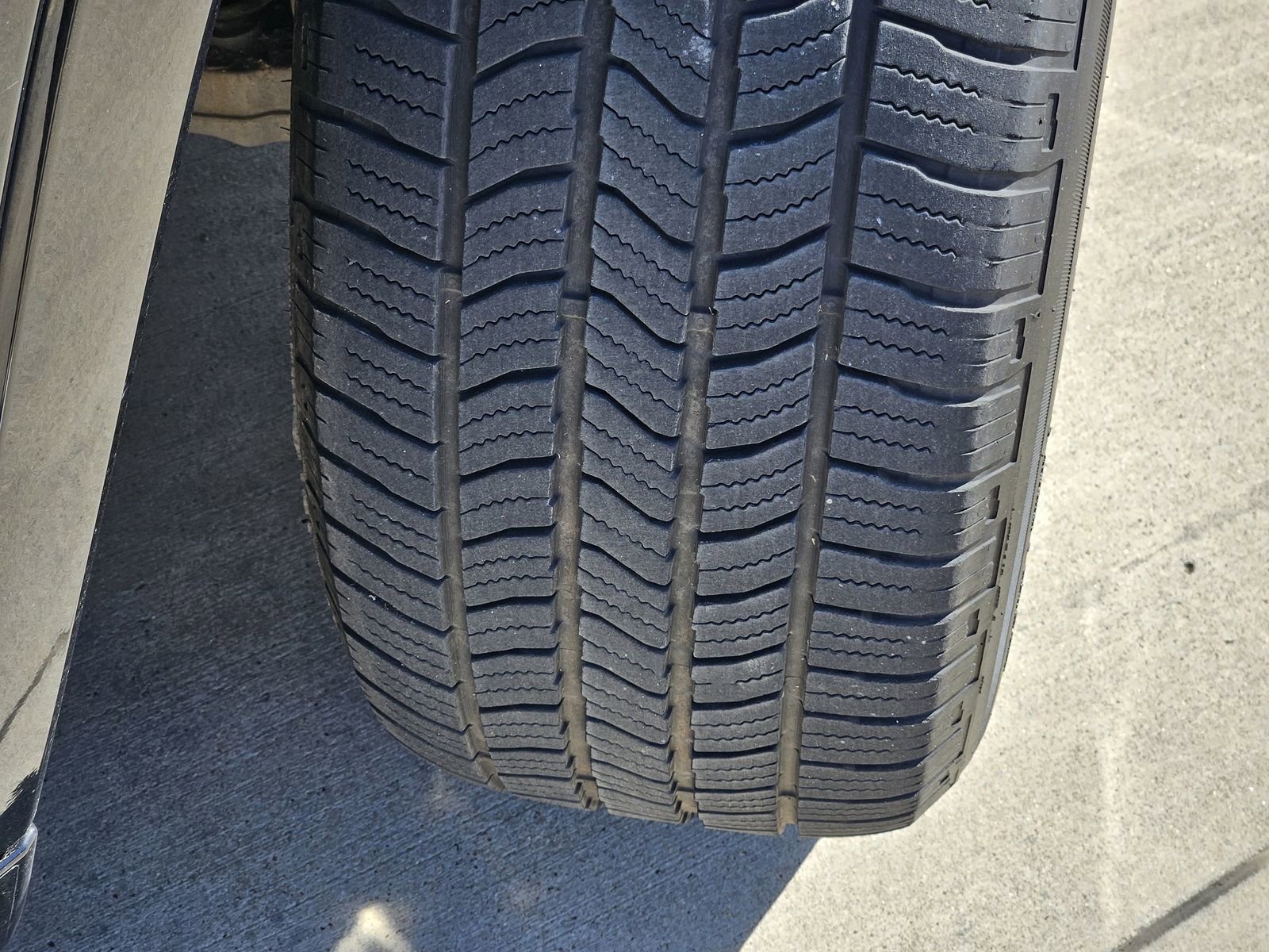 Used 2024 Jeep Wagoneer L Series II w/ Flexible Seating Group image 13