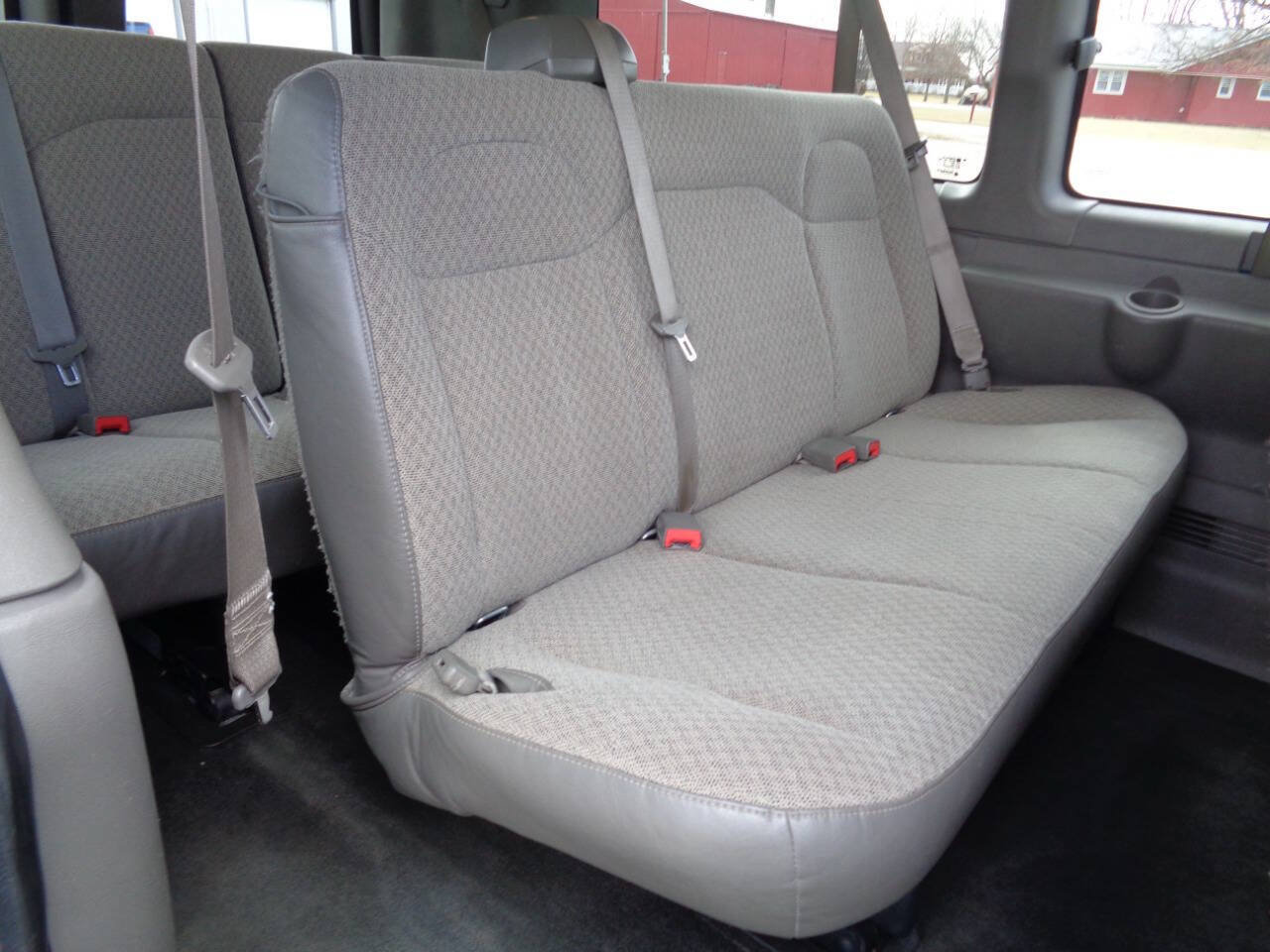 Used 2018 GMC Savana 3500 LT w/ LT Preferred Equipment Group RWD image 34