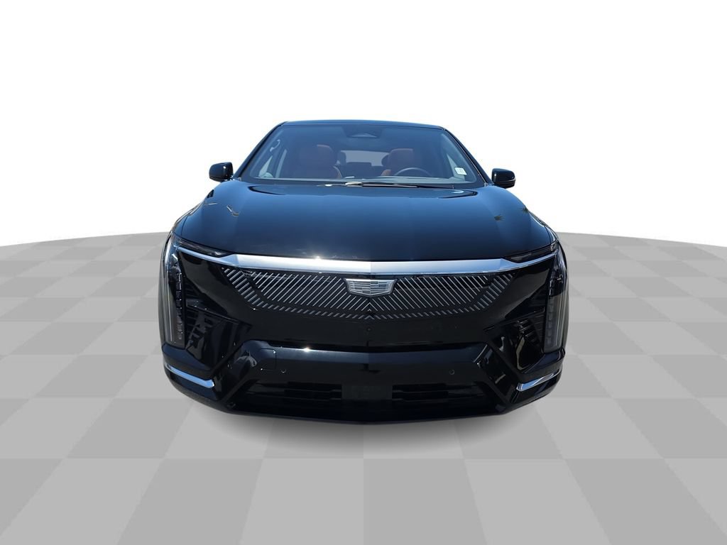 Used 2026 Cadillac Optiq Luxury 2 RWD image 3
