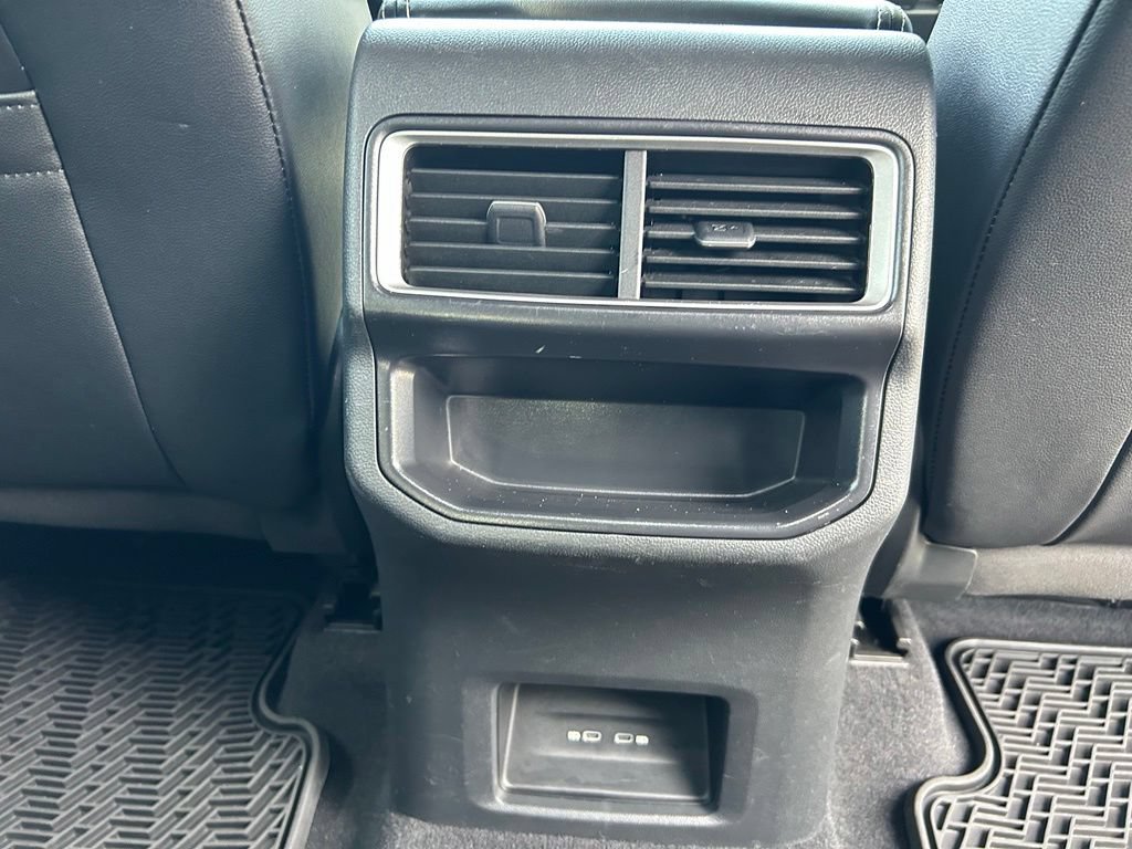 Used 2024 Volkswagen Atlas Cross Sport SE FWD image 42