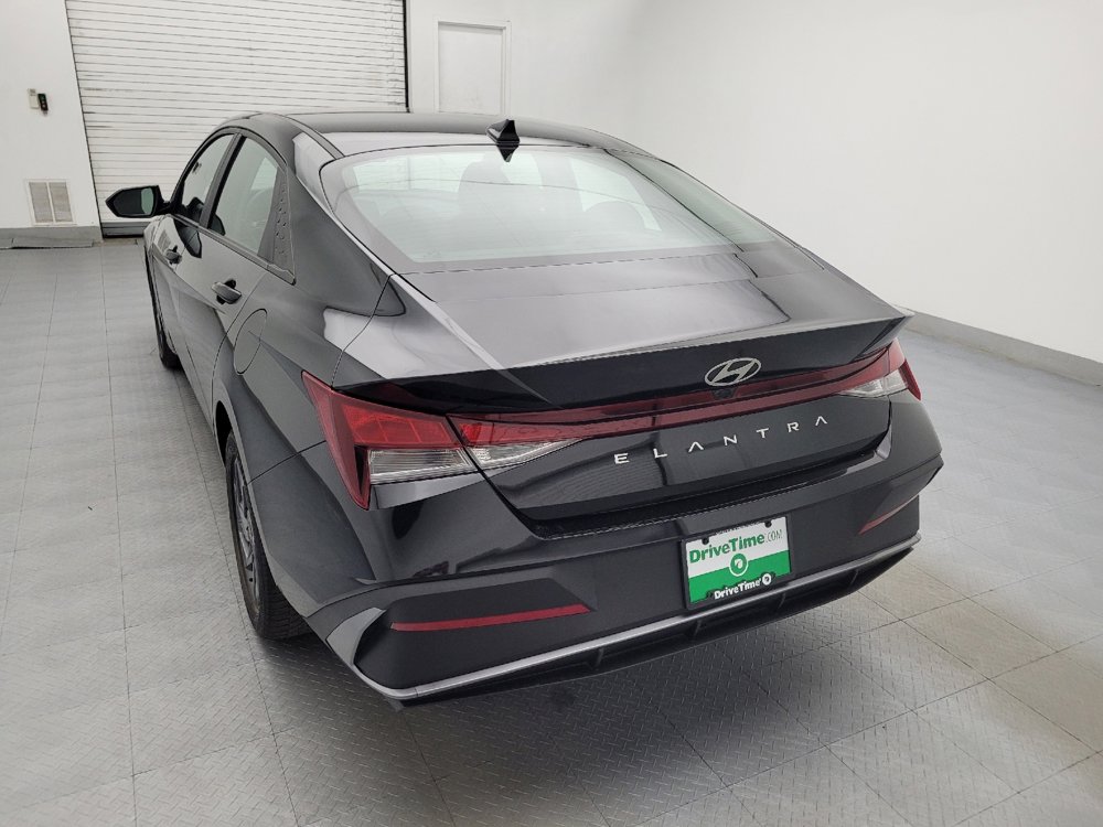 Used 2024 Hyundai Elantra SEL image 6