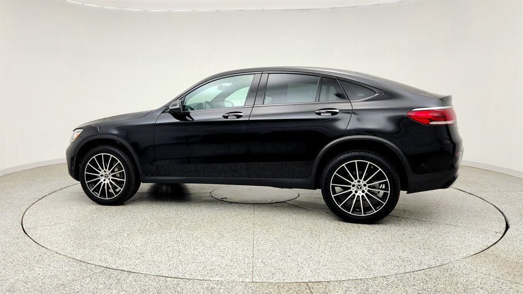 Used 2023 Mercedes-Benz GLC 300 4MATIC Coupe image 8
