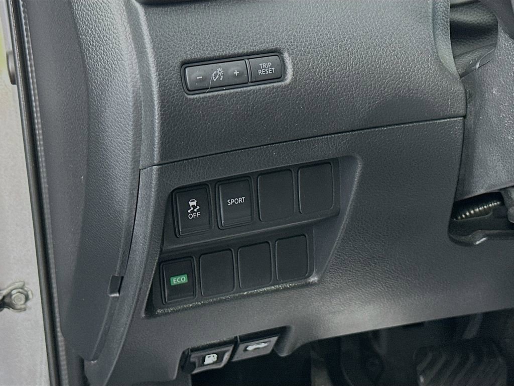 Used 2016 Nissan Rogue S FWD image 10