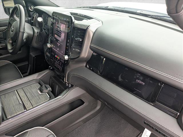 Used 2026 RAM 3500 Limited AWD/4WD image 19