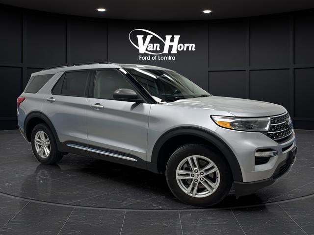 Used 2023 Ford Explorer XLT AWD/4WD image 39