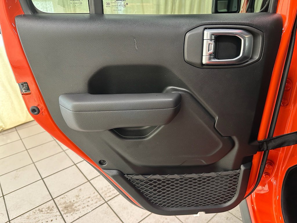 Used 2023 Jeep Wrangler Unlimited w/ Cold Weather Group image 35