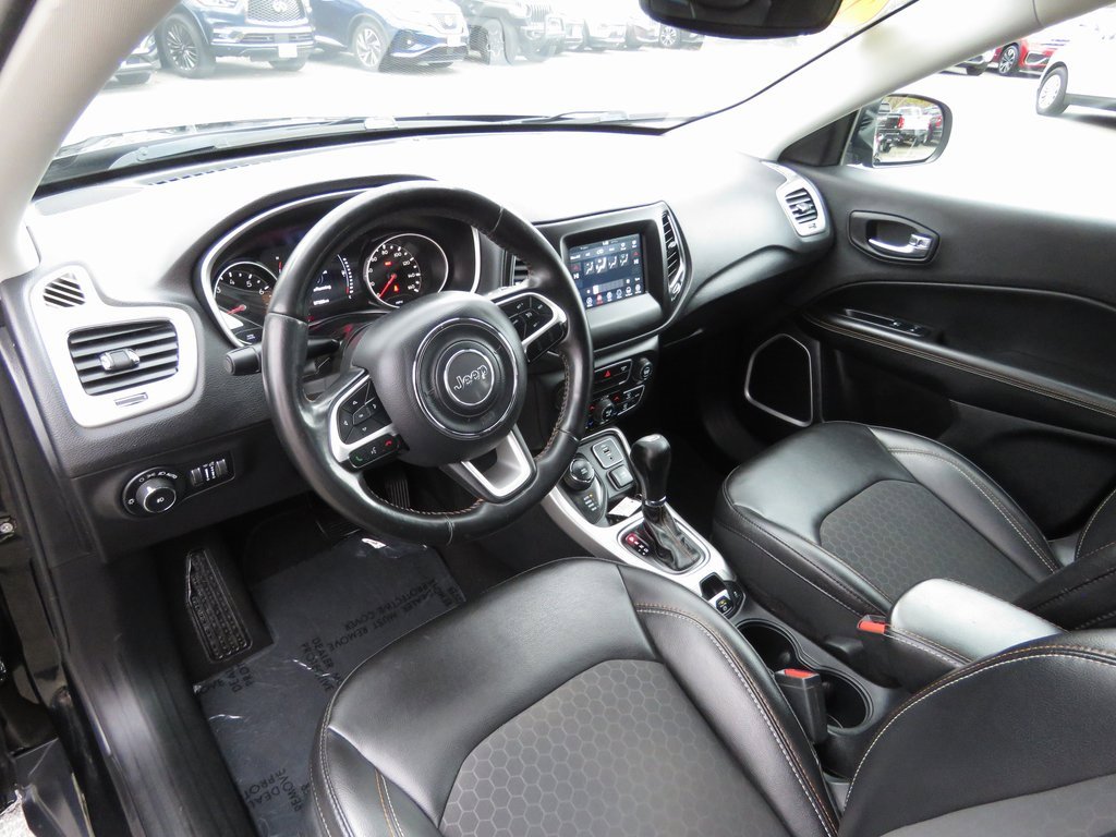 Used 2019 Jeep Compass Latitude image 12