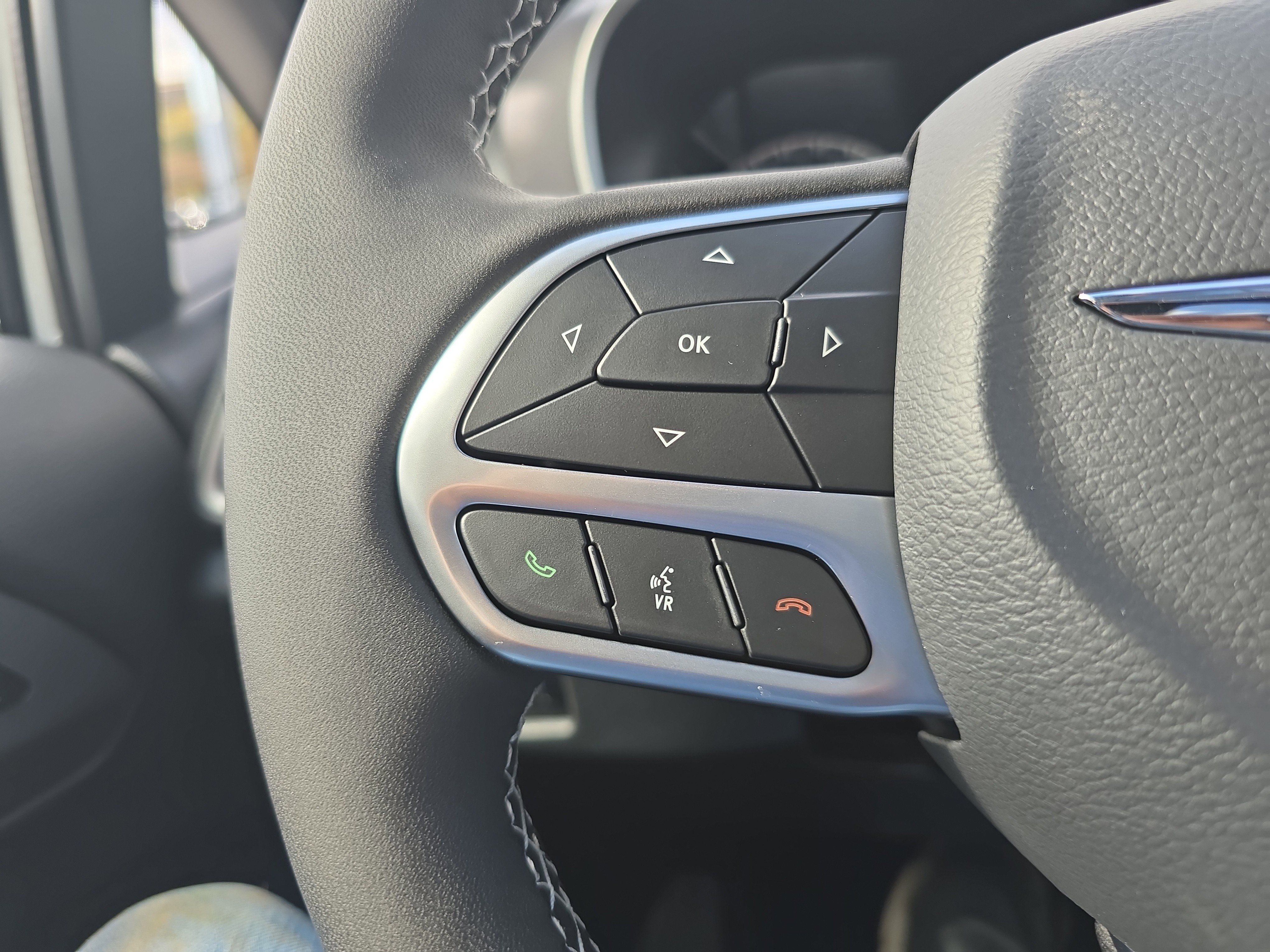 New 2026 Chrysler Pacifica Select image 23