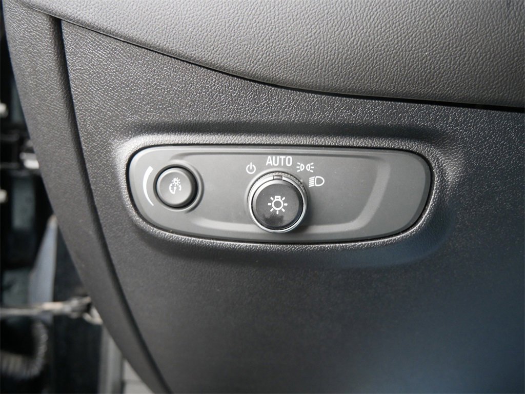 Used 2019 Chevrolet Equinox LT image 27