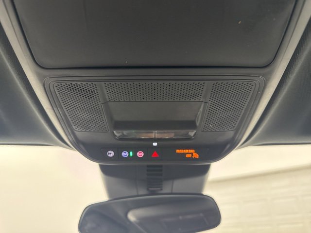 Used 2024 Chevrolet Traverse LT w/ Trailering Package image 21