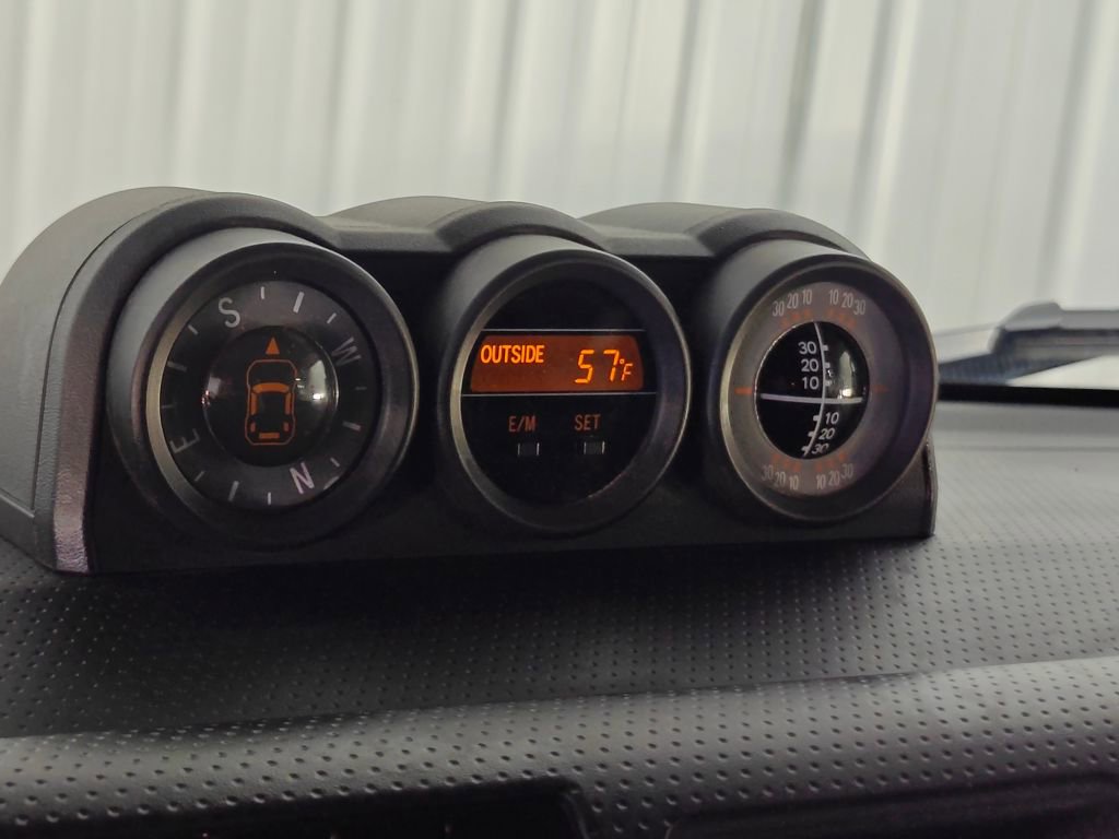 Used 2014 Toyota FJ Cruiser 4WD w/ Upgrade Package image 11