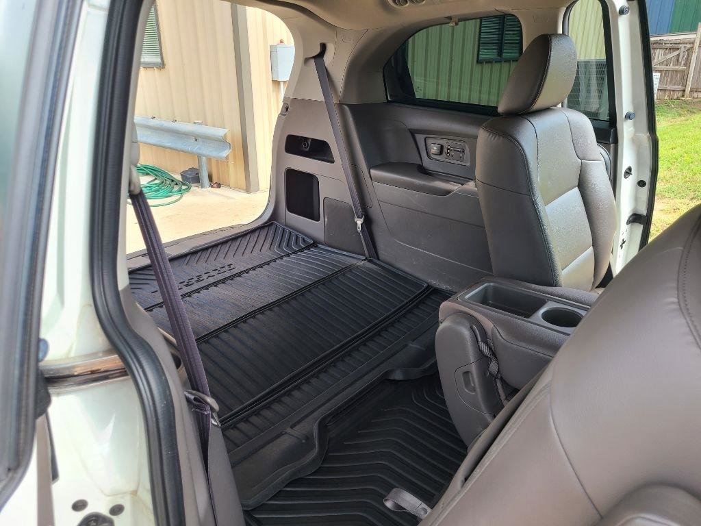 Used 2014 Honda Odyssey EX-L image 16