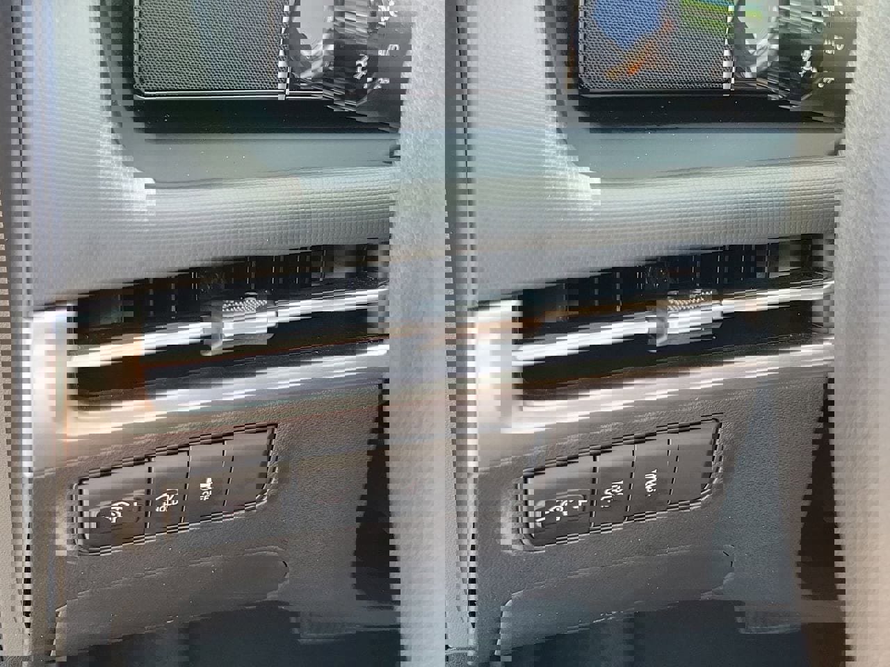 Used 2025 Hyundai Tucson SEL image 32