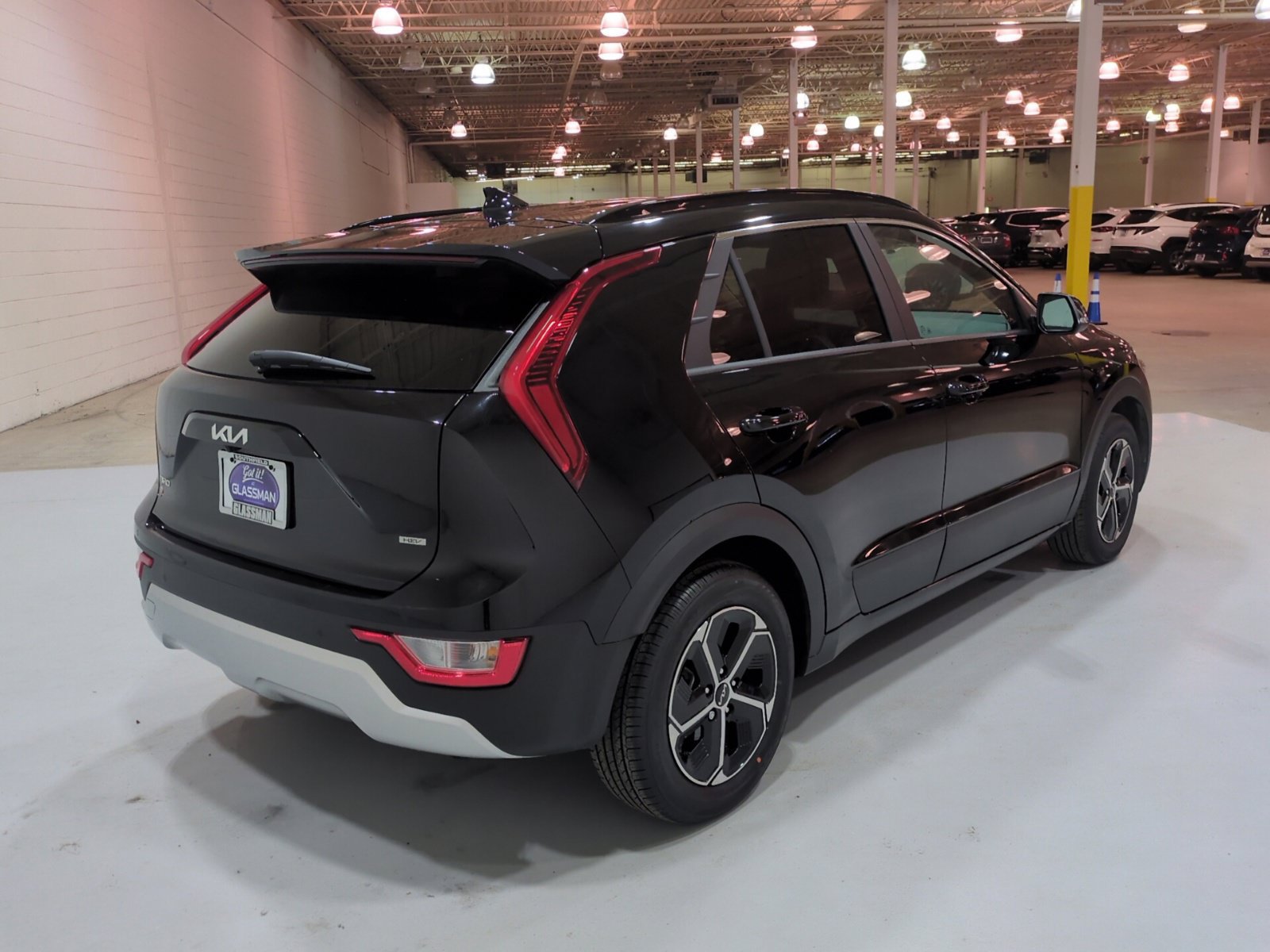 Certified 2024 Kia Niro EX FWD image 3