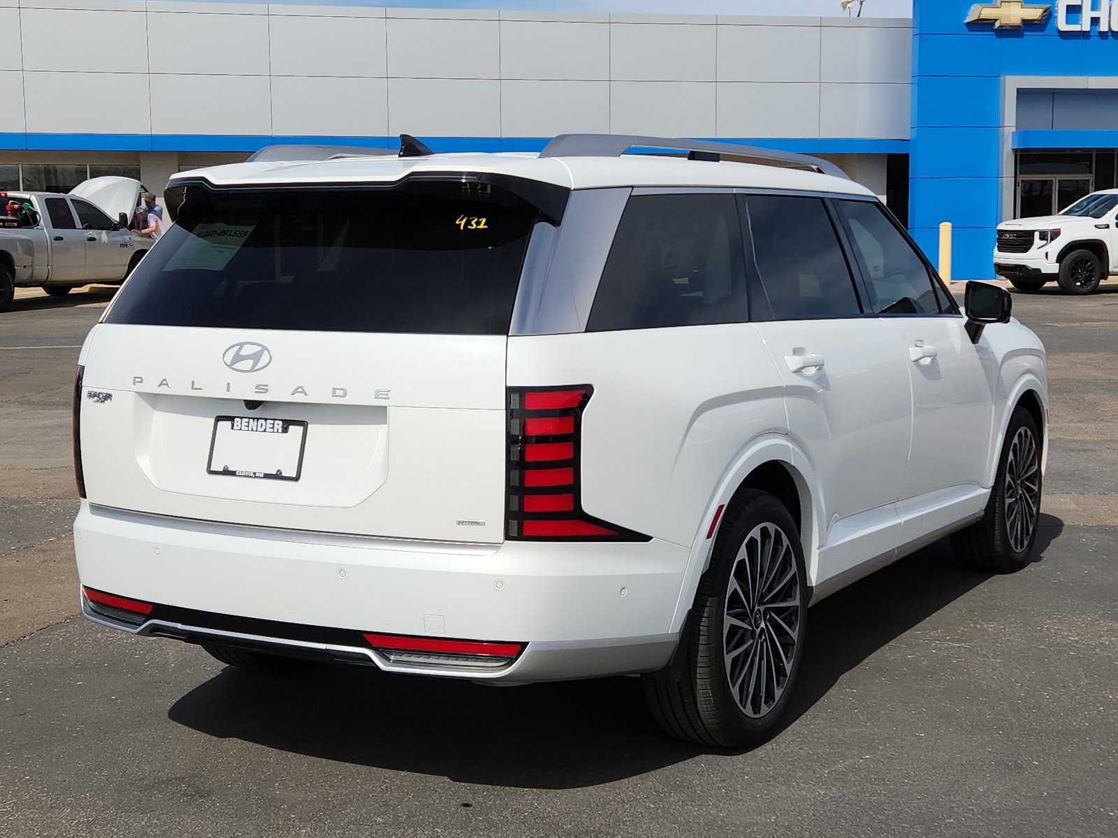 Used 2026 Hyundai Palisade Calligraphy image 4