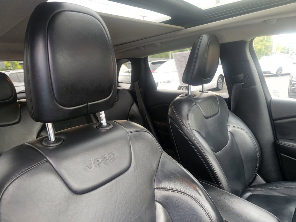 Used 2016 Jeep Cherokee Limited image 72