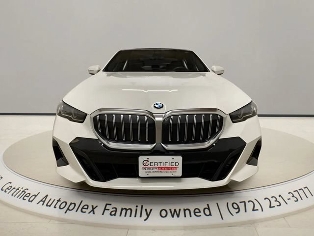 Used 2026 BMW 530i xDrive AWD/4WD image 8