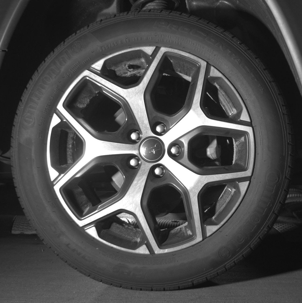 Used 2025 Jeep Compass Limited image 15