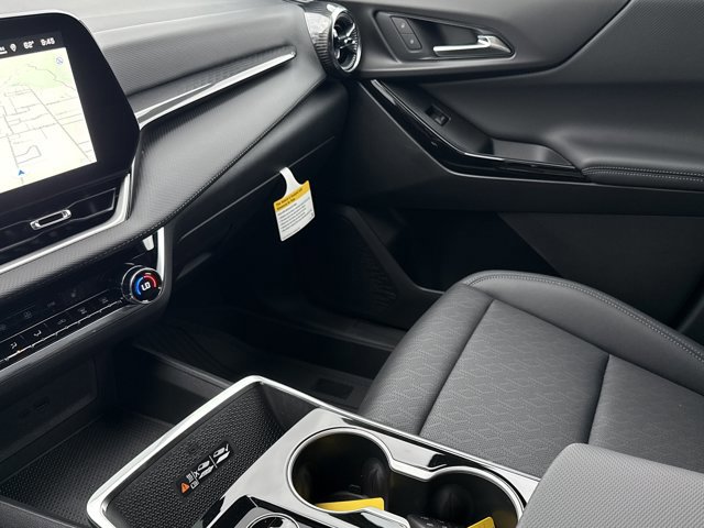 New 2026 Chevrolet Equinox LT w/ Convenience Package II FWD image 21