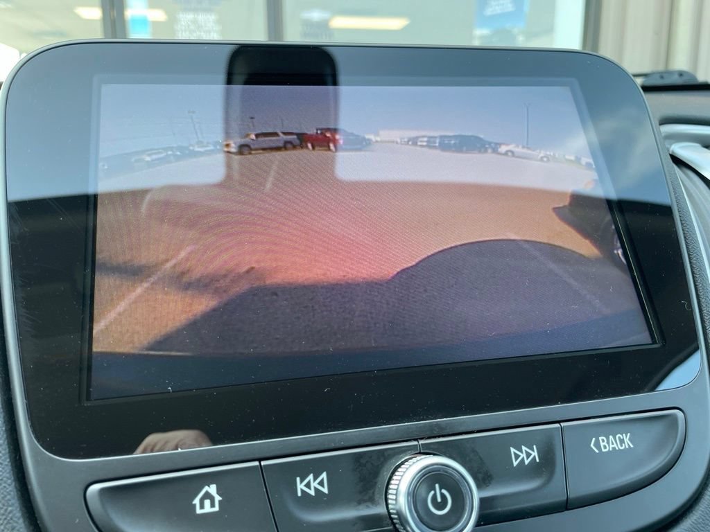 Used 2019 Chevrolet Malibu LS FWD image 17