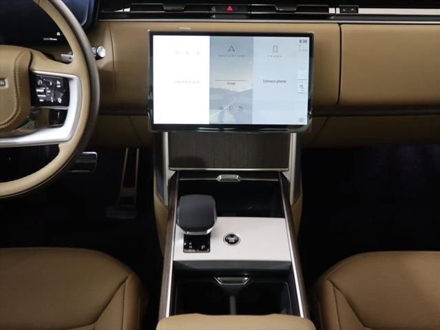 New 2025 Land Rover Range Rover SE image 14