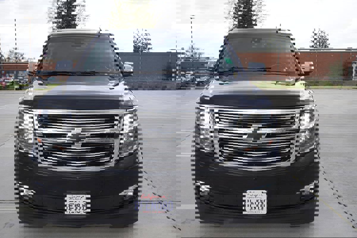 Used 2016 Chevrolet Suburban LTZ image 9