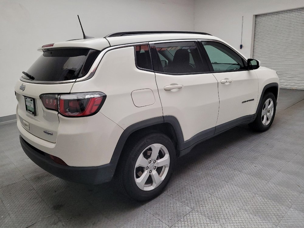 Used 2018 Jeep Compass Latitude w/ Popular Equipment Group FWD image 9