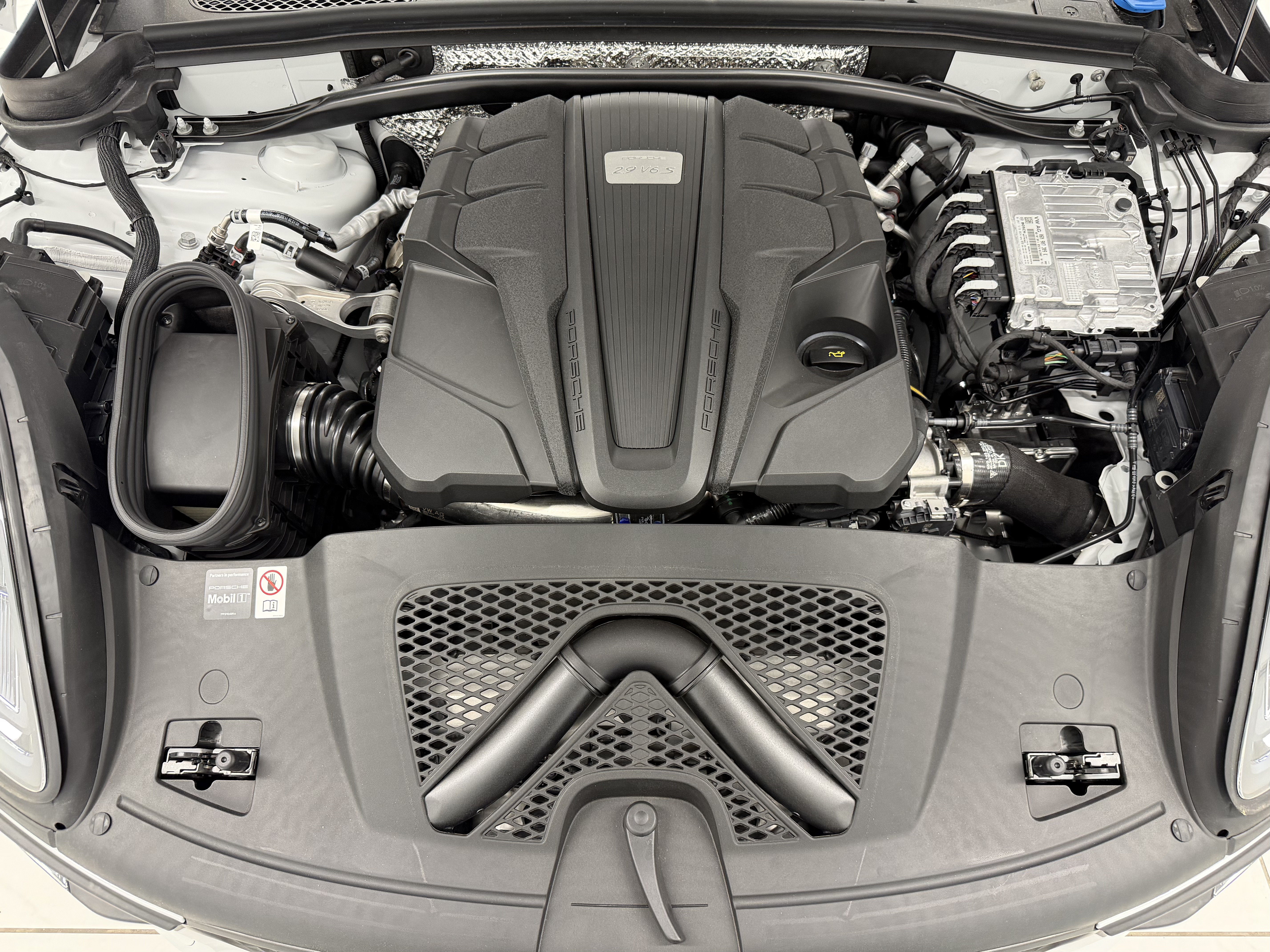 New 2026 Porsche Macan S AWD/4WD image 63