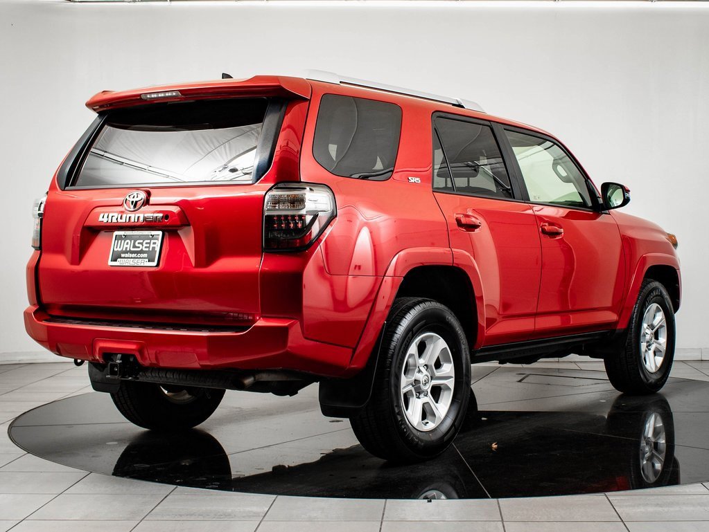 Used 2016 Toyota 4Runner SR5 image 9