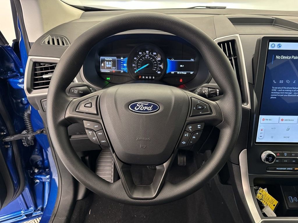 New 2024 Ford Edge SE image 9