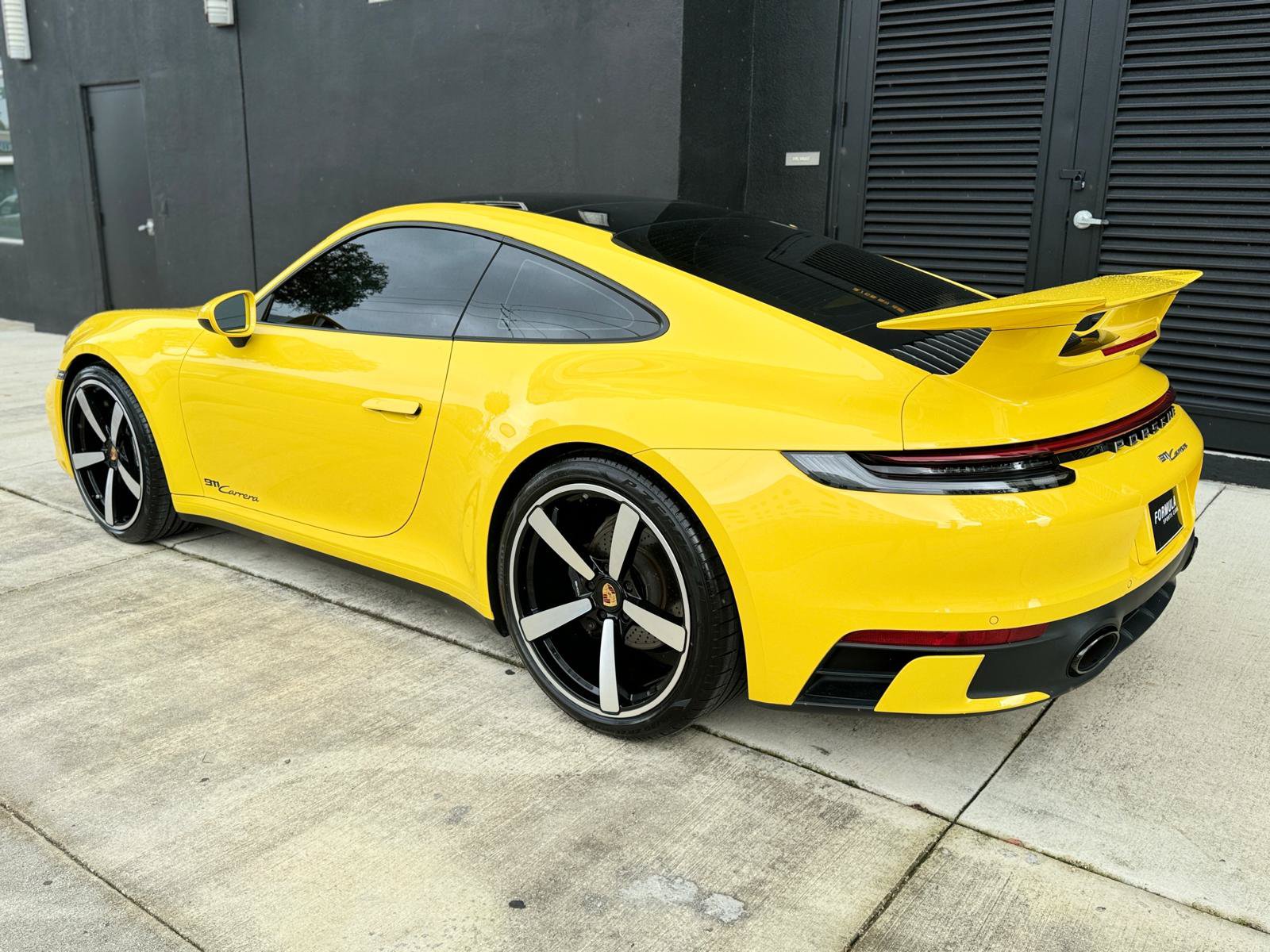 Used 2021 Porsche 911 Carrera RWD image 17