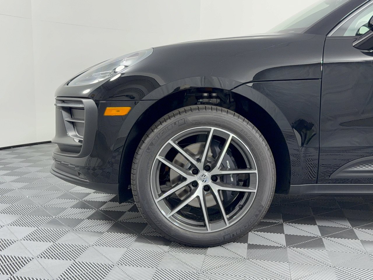 New 2026 Porsche Macan AWD/4WD image 13