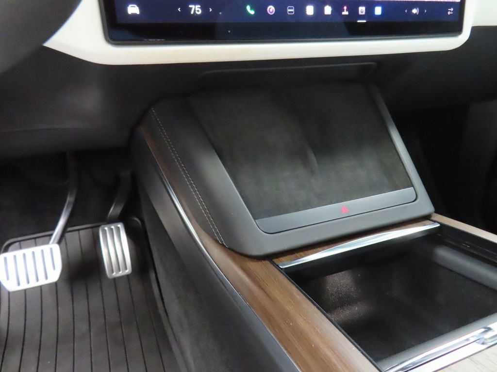 Used 2023 Tesla Model X image 58