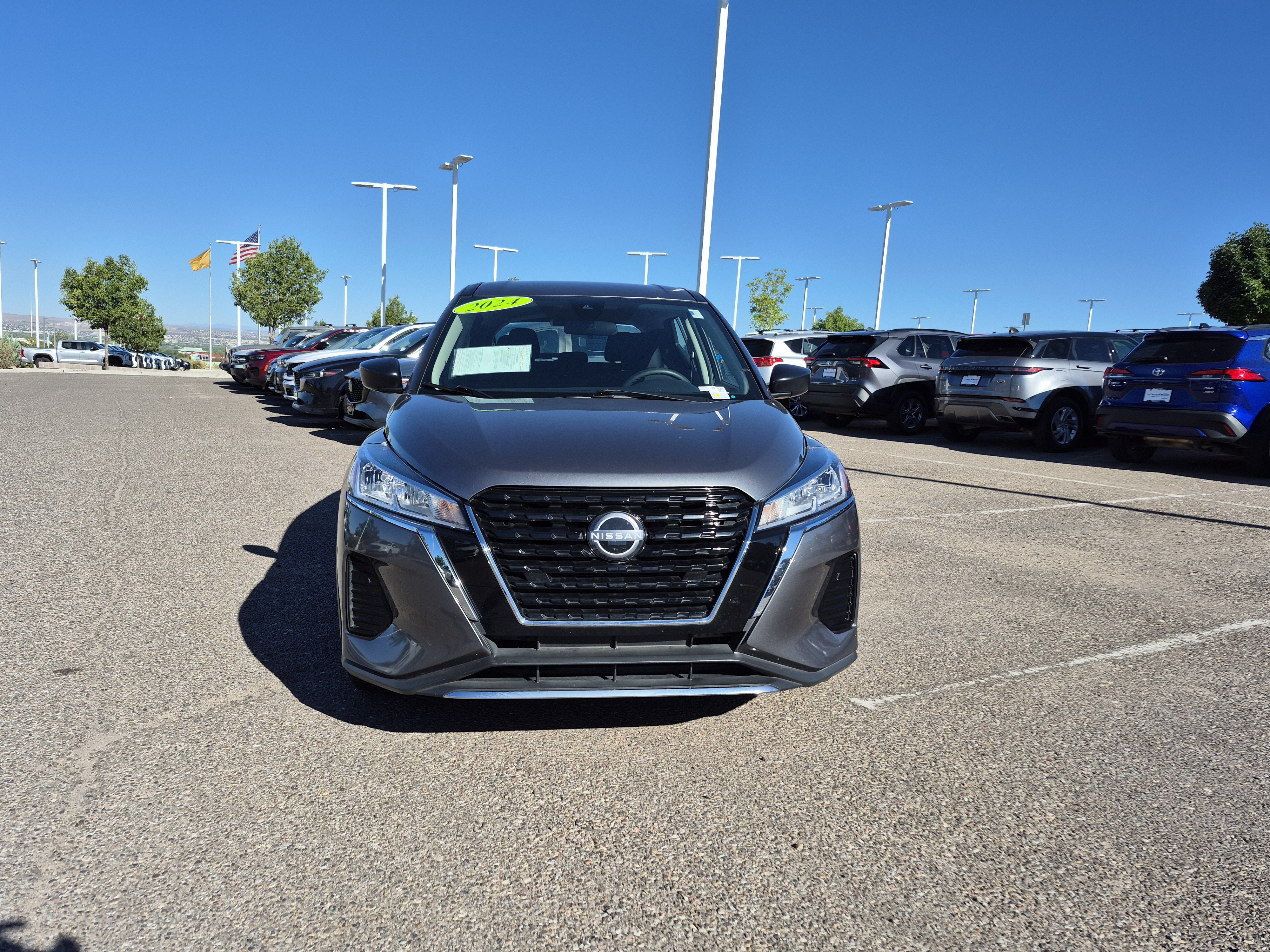Used 2024 Nissan Kicks S FWD image 8