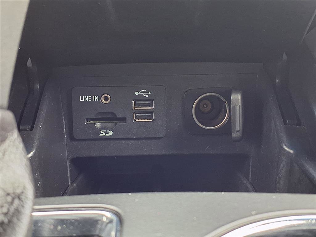 Used 2014 Ford Explorer XLT w/ Equipment Group 202A image 36