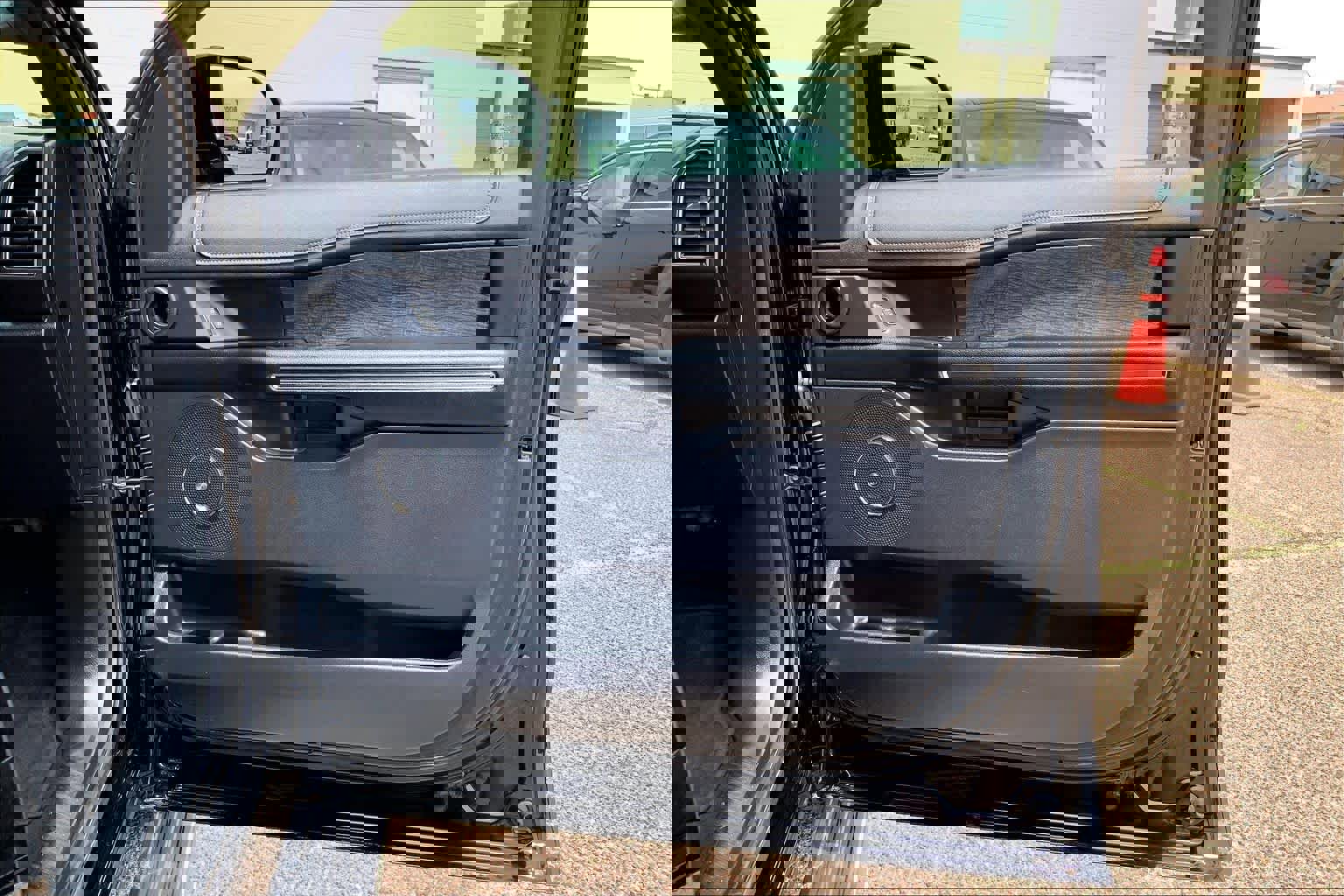 Used 2018 Ford Expedition Max Limited w/ Equipment Group 302A AWD/4WD image 23