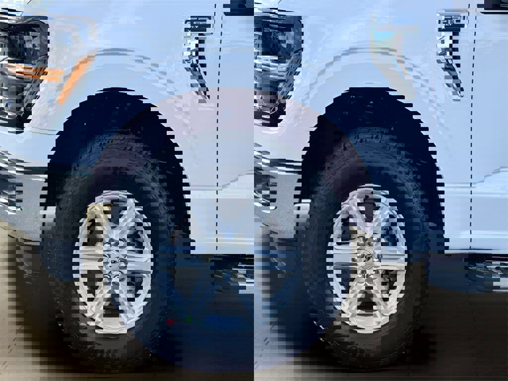 New 2025 Ford F150 XLT w/ Equipment Group 301A Standard image 37