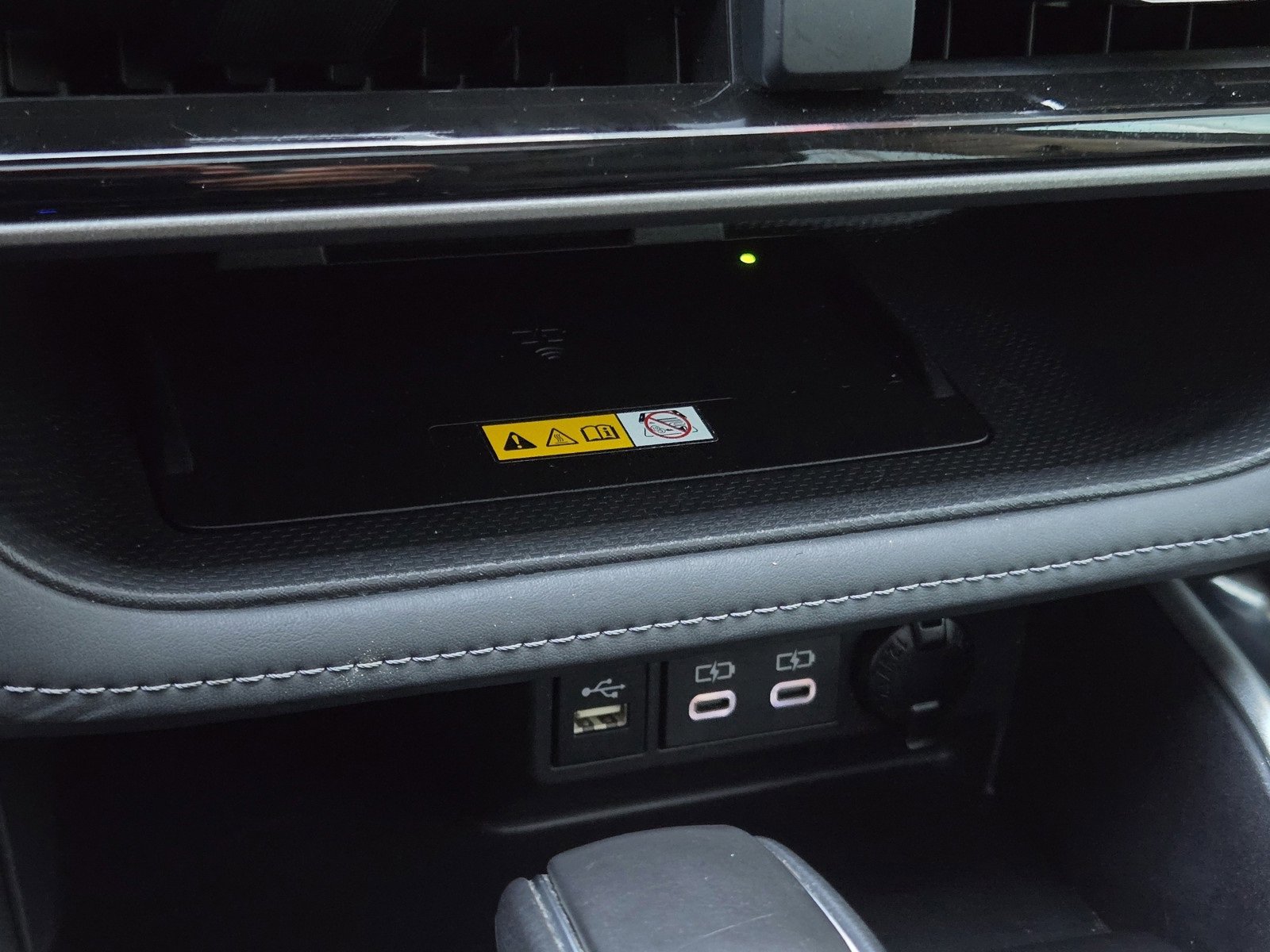 Certified 2024 Toyota Highlander XLE image 20