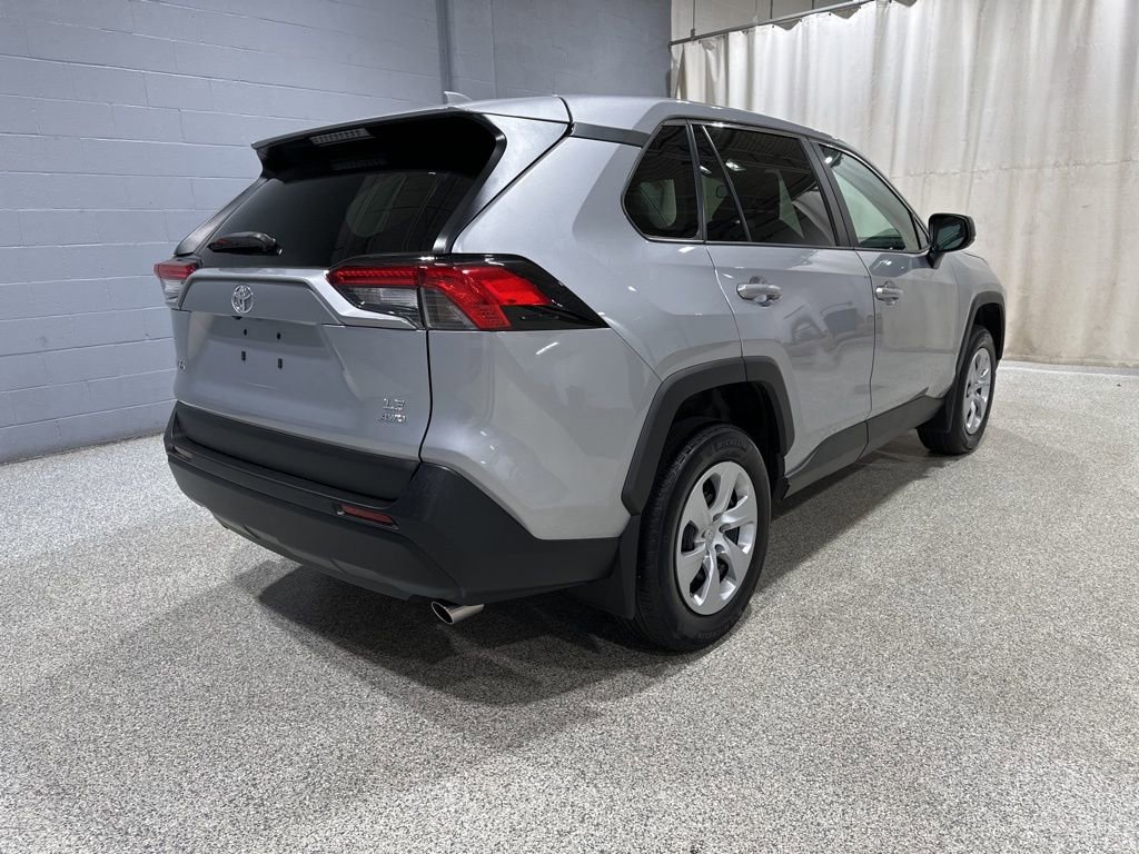 Certified 2022 Toyota RAV4 LE image 3